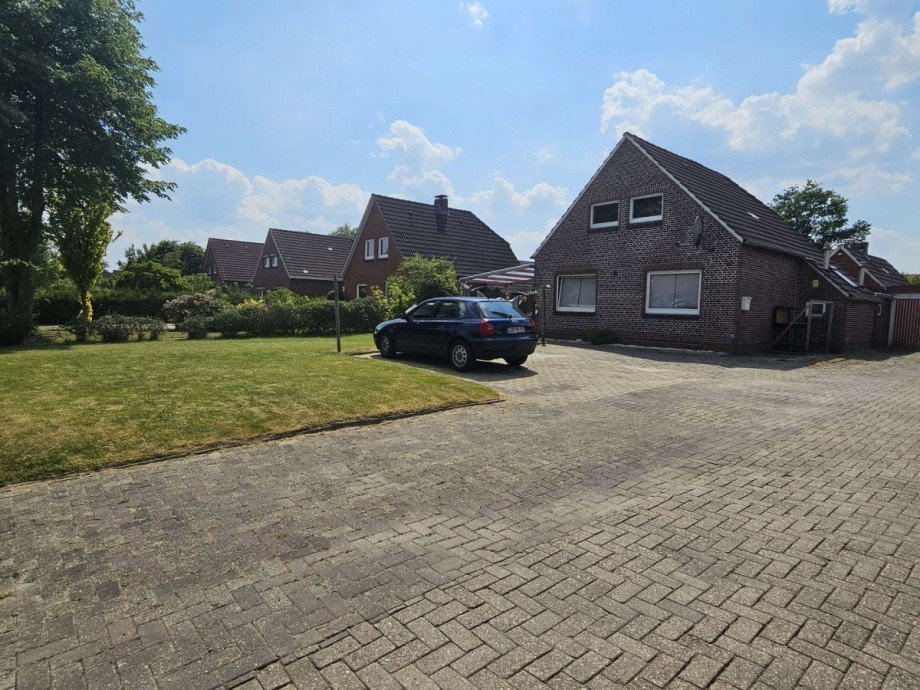 Parkfl�che Mehrfamilienhaus Jemgum