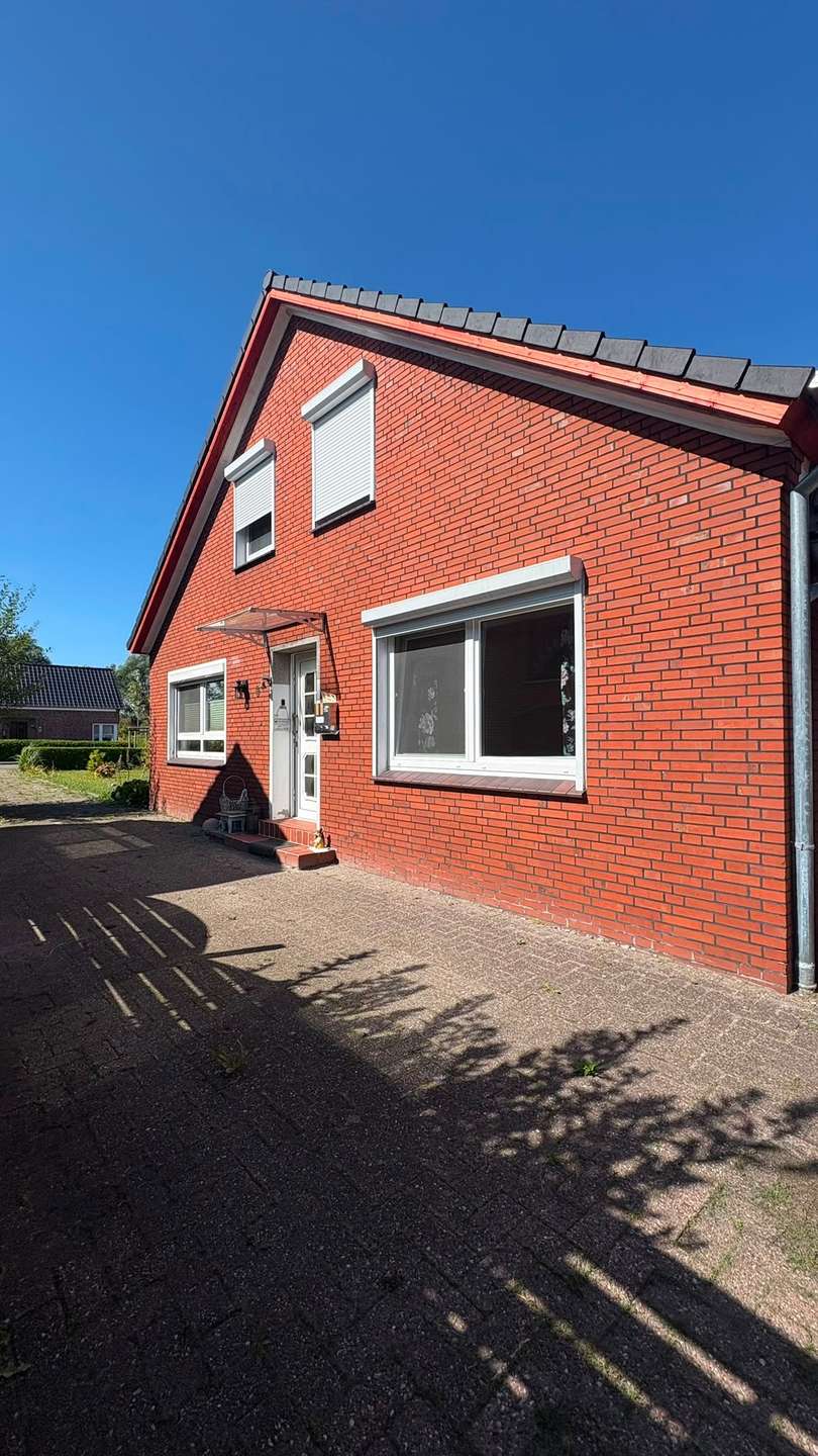 Seitenansiicht Doppelhaush�lfte Weener
