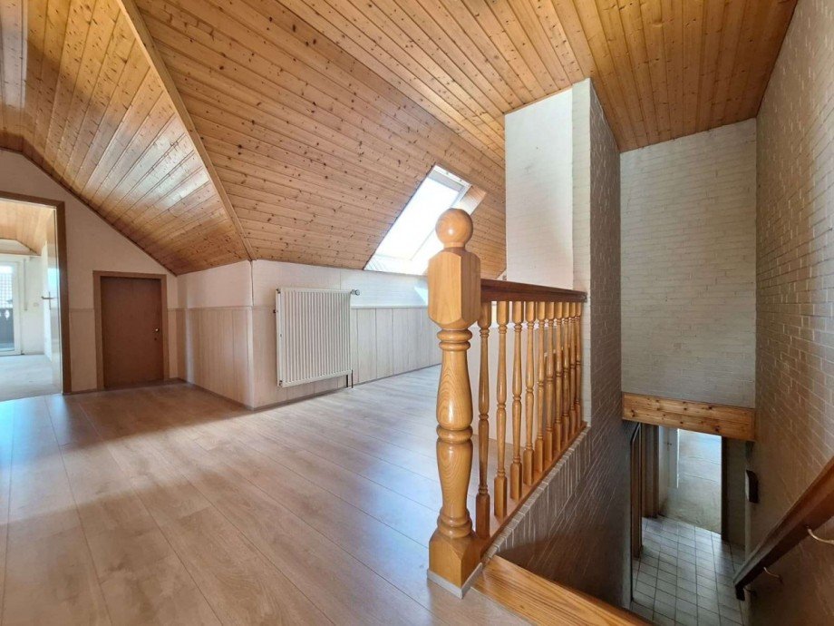 Flur OG Haus Bunde