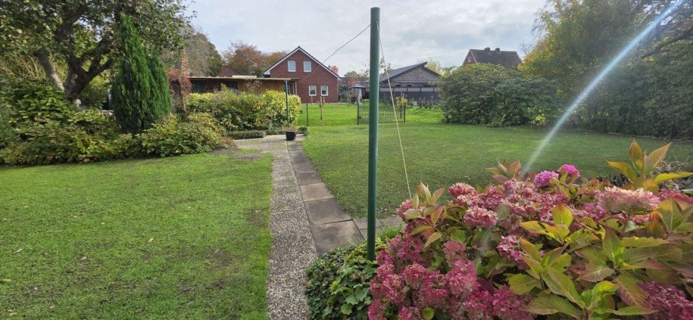 Garten I Einfamilienhaus Weener