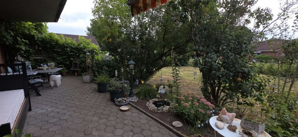 Blick von der Terrasse Einfamilienhaus Ostrhauderfehn