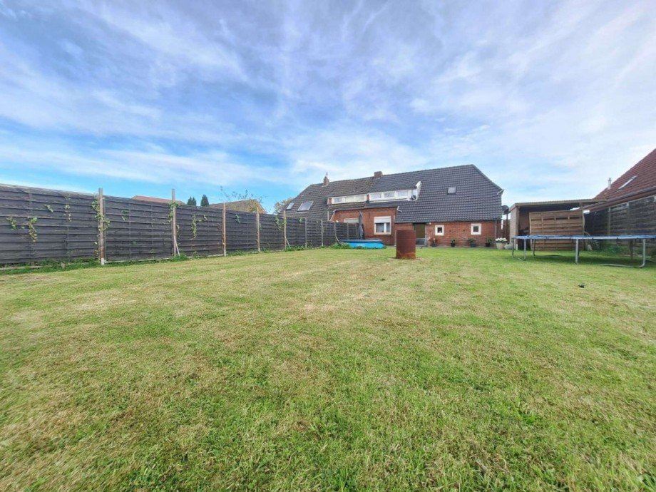 Gartenansicht Doppelhaush�lfte Weener