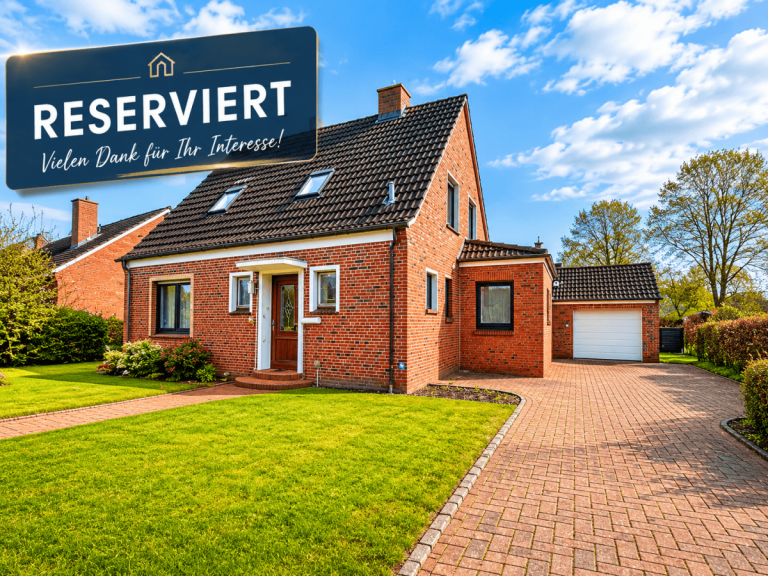 Au�enansicht Weener Einfamilienhaus Zentrale Lage, viel Potenzial: Raumwunder mit Garten zum Verwirklichen