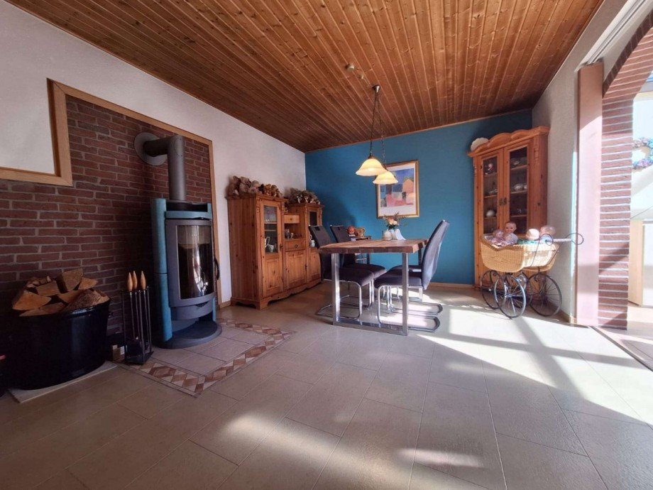 Esszimmer mit Kamin Haus Weener