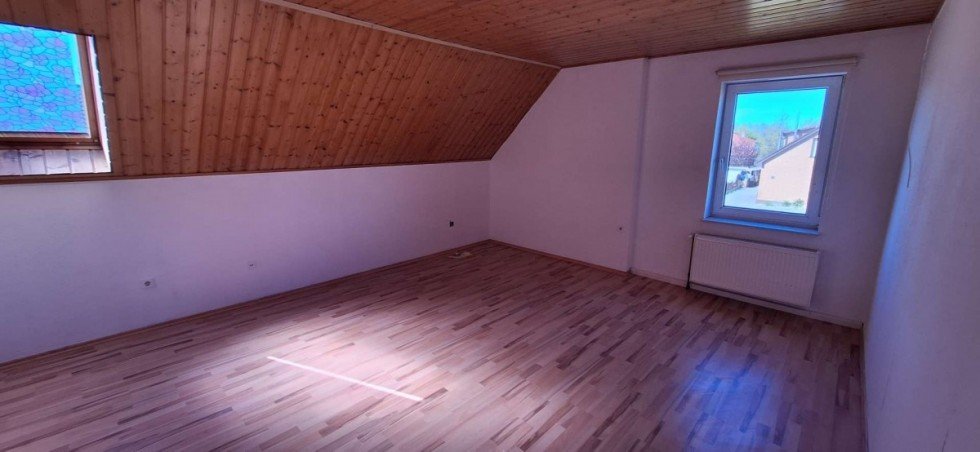 Dachzimmer Etagenwohnung Weener