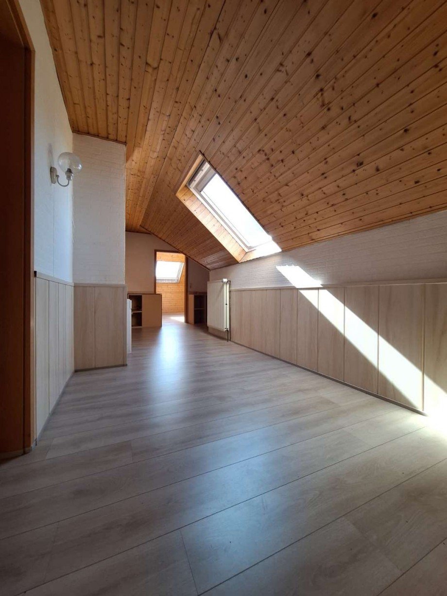 Flur OG Haus Bunde
