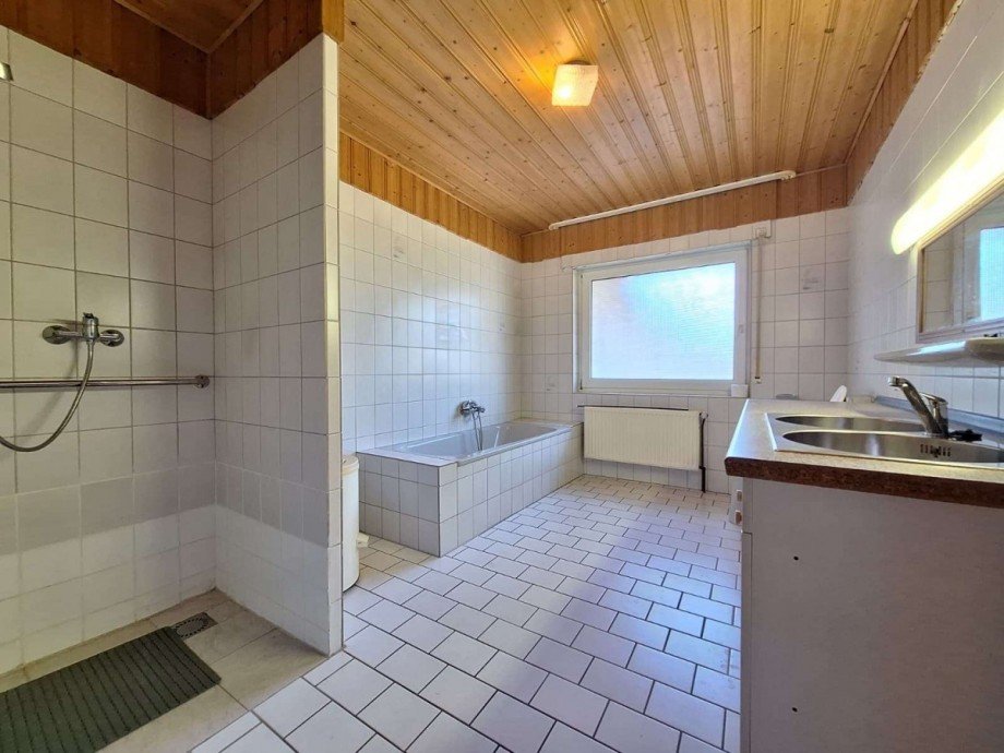 Badezimmer EG Haus Bunde