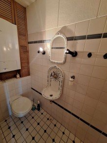 G�ste WC Schmuckst�ck am Hafen mit Wintergarten!