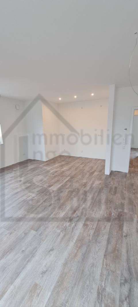 K640_Wohnbereich mit K�chenraum Wohnung Weener