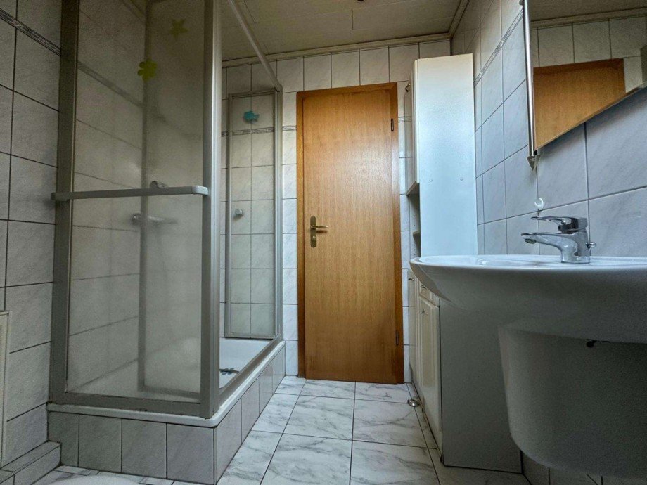 Badezimmer OG Einfamilienhaus Weener