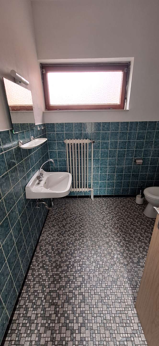 Badezimmer B�ro / Praxis Bunde