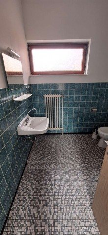 Badezimmer Attraktive B�ror�ume in Bunde!