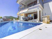  100 m vom Meer! Traumvilla mit Pool in Kroatien