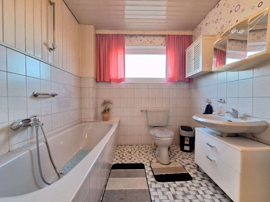 Badezimmer EG Einfamilienhaus Weener