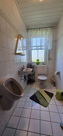 Badezimmer Charakteristisches modernes Fehnhaus mit gro�em Grundst�ck