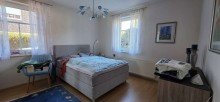 Schlafzimmer Charakteristisches modernes Fehnhaus mit gro�em Grundst�ck