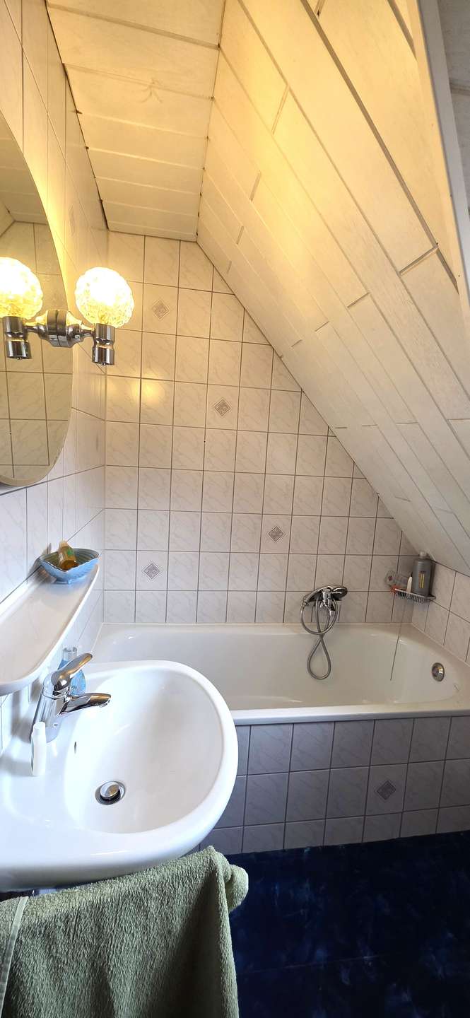 Badezimmer OG Haus Weener
