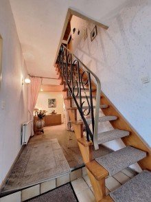 Flur EG Charmantes sanierungsbed�rftiges Haus im Zentrum von Weener