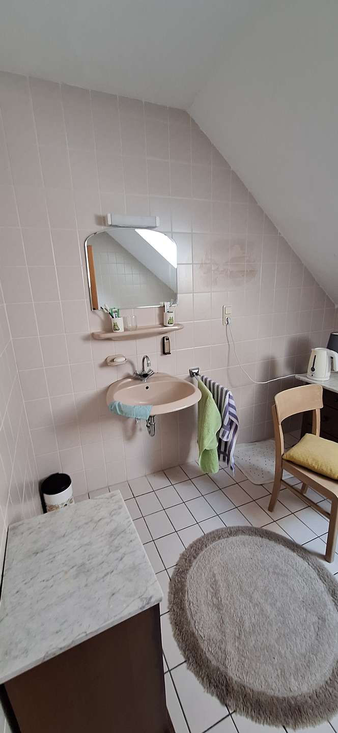 Badezimmer OG Einfamilienhaus Bunde