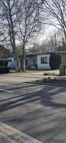 Ansicht vorne Attraktive B�ror�ume in Bunde!
