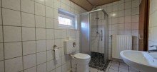 Badezimmer Charmantes renovierungsbed�rftiges Fehnhaus in ruhiger Sackgasse - Ihr kreatives Paradies in Weener