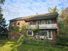 S�dansicht Freistehendes EFH mit gro�em Garten und Weitblick in Hafenn�he