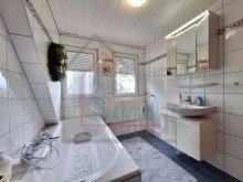 Badezimmer OG Charmantes Zuhause mit viel Platz - ruhig gelegen und zentrumsnah