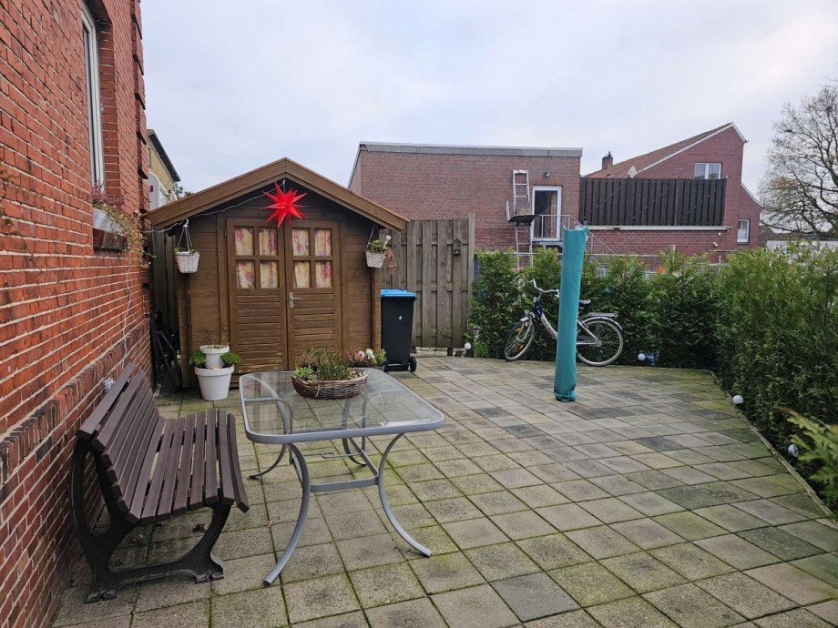 Terrasse vorne Mehrfamilienhaus Weener