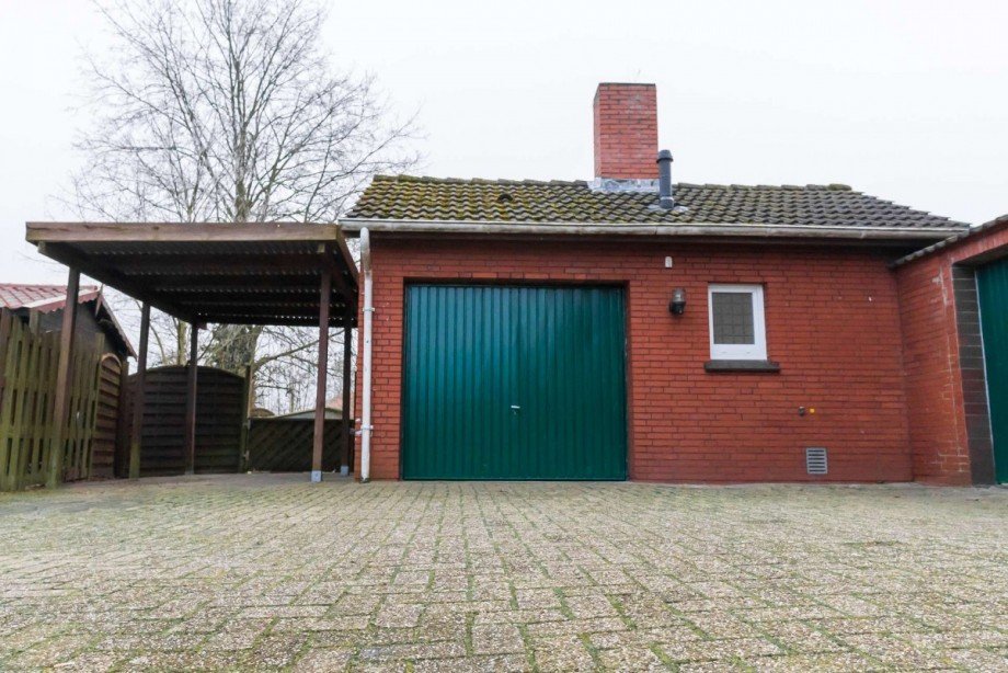 Garage und Carport Einfamilienhaus Weener