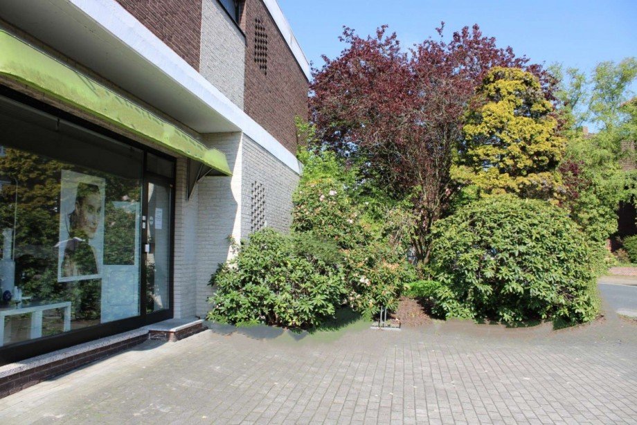 Eingang & Parkplatz Einfamilienhaus Weener