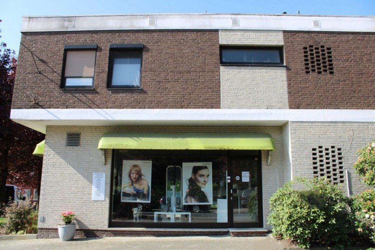 Gewerbeeingang Weener Einfamilienhaus Ein Haus, das verbindet: Arbeiten, Wohnen, Wohlf�hlen