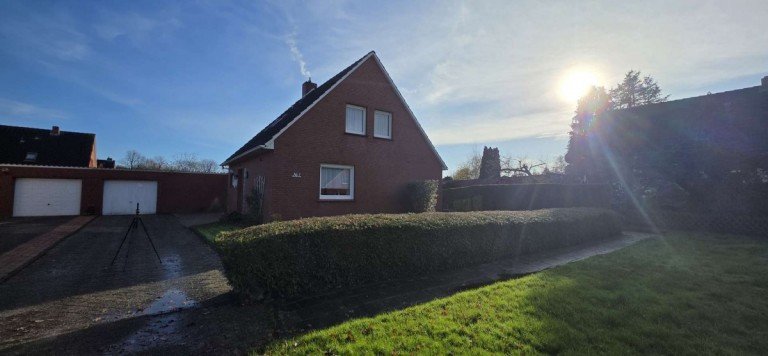 Frontansicht Weener Einfamilienhaus Kleines H�uschen in Siedlungslage! Erholungsgebiet Weener!