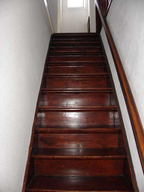 Treppenaufgang 2. Ebene Etagenwohnung Weener