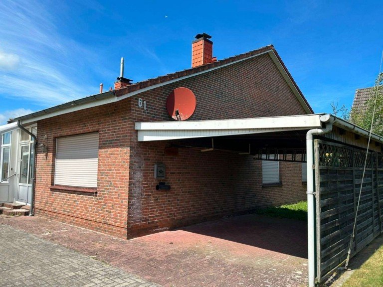 Carport Weener Einfamilienhaus Ein Traum f�r jeden Gartenliebhaber in Stapelmoor!