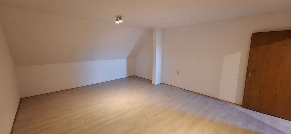 ausgebaute Zimmer Etagenwohnung Weener