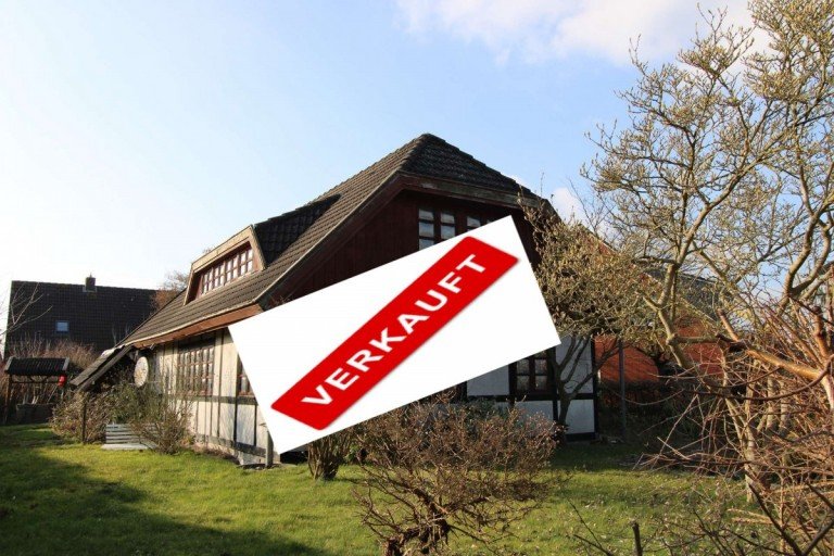 verkauft Weener Einfamilienhaus Einzigartiges Holzhaus mit Wohlf�hl-Atmosph�re in Weener
