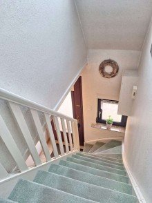 Treppenhaus R�ckw�rtig unverbautes EFH in Hafenn�he!