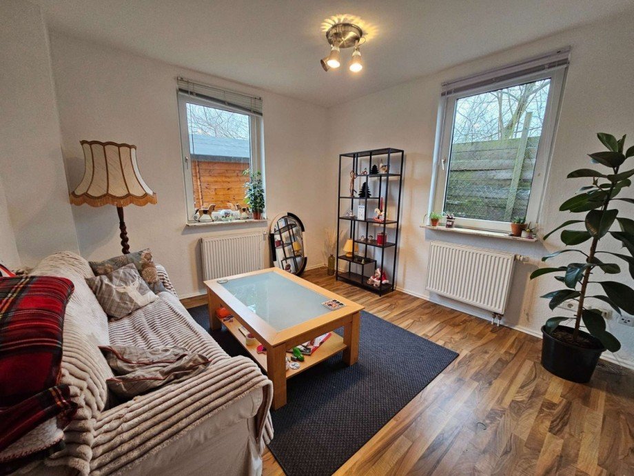 Wohnzimmer hinten Mehrfamilienhaus Weener