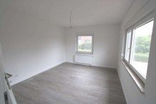 Schlafzimmer Freistehender Bungalow - modernisiert und idyllisch gelegen
