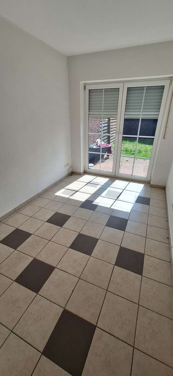 kleines Zimmer Wohnung Westoverledingen