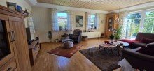 Wohnzimmer Charakteristisches modernes Fehnhaus mit gro�em Grundst�ck