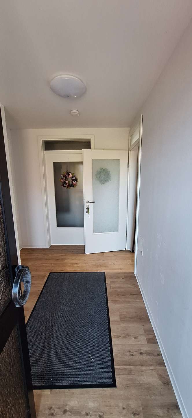 Hauseingang EG Etagenwohnung Weener
